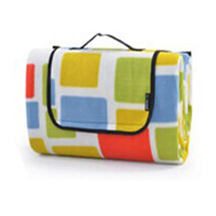 Голяма постелка за къмпинг с водоустойчива дръжка за пикник